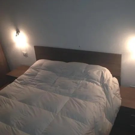Apartment Perasso 4 *